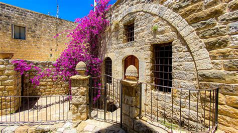 Walking The Streets Of Deir El Qamars Old Village The Stone Houses