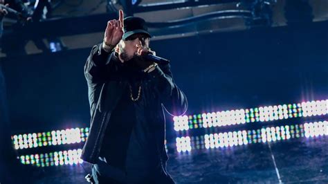 Eminem Lose Yourself Live Performance At Oscars 2020 Youtube