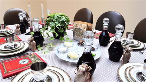 Decorating loungeroom for pesach : Decorating Loungeroom For Pesach / Pesach Jewish Holiday ...