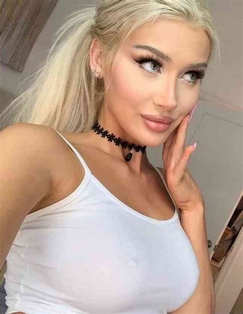 Molly Eskam Net Worth Age Height Career And More