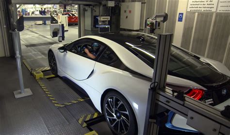 bmw i8 hits the dyno after rolling off the assembly line videos