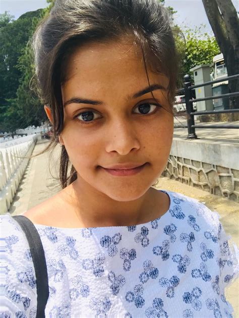 Sri Lankan Girl Leaked 12 Pics Xhamster