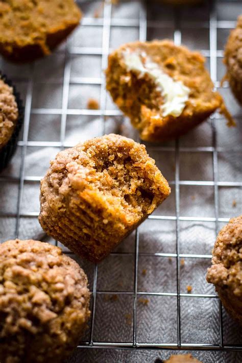 These Moist And Soft Carrot Cake Muffins Are Super Easy To Make Carrot