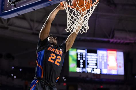 Florida Hopes To Pick Up Pieces Against South Florida