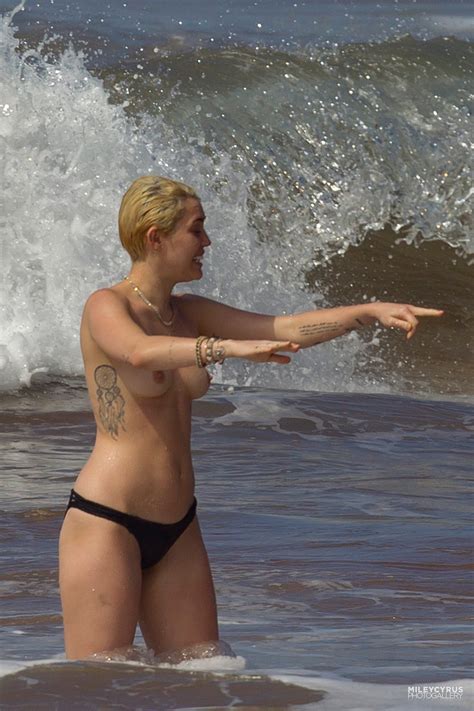 Miley Ray Cyrus Nude Pics Seite 2