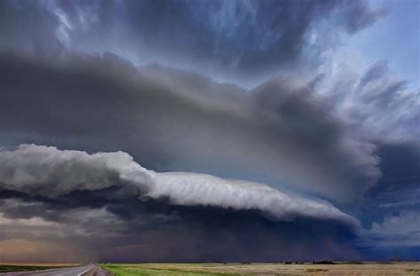 Dodge City Dust Up A Massive Storm Producing Severe Winds Near Dodge