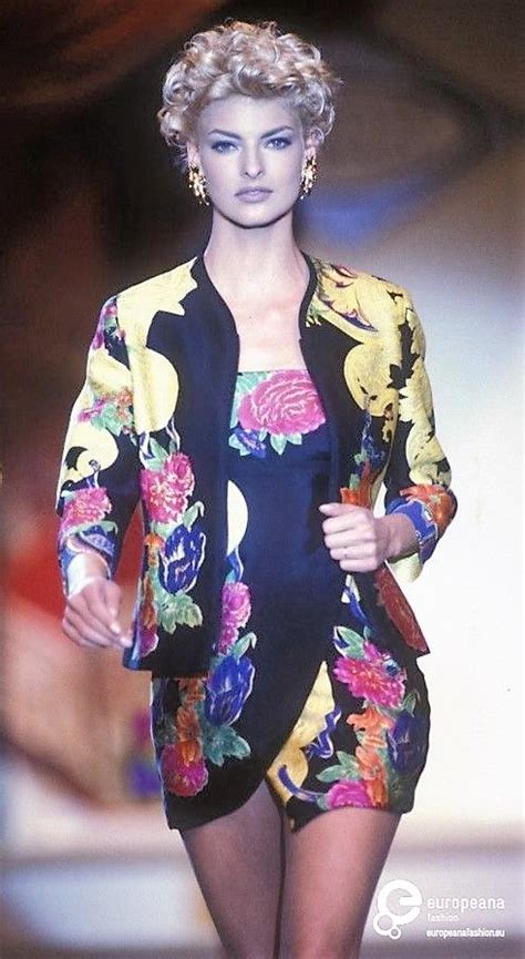 Linda Evangelista Gianni Versace Versace 90s Versace Runway Versace