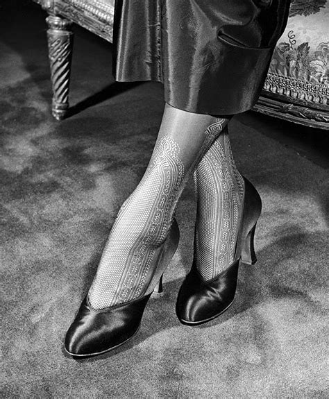 Vintage Photos That Capture The Nylon Stockings Allure In The S And S Vintage Everyday