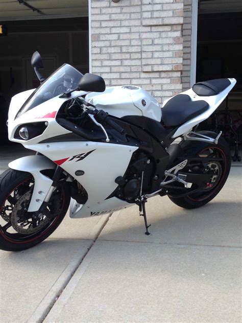 2005 yamaha r1 for sale. 2010 Yamaha YZF-R1 R1 white 8Kmi 999 1000