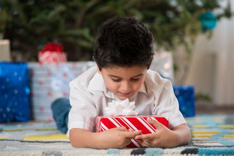 5 Top Christmas Charities for Children
