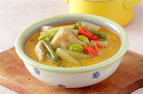 • 10 butir bawang merah. Resep Sayur Nangka Muda Bumbu Kuning Yang Lezat.