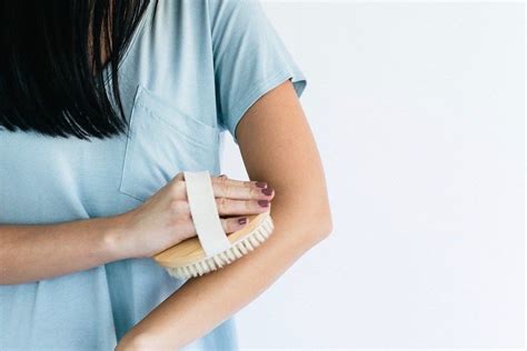 4 Reasons Why You Should Start Dry Brushing Today Primally Pure Dry