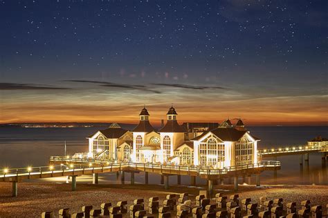 Die livecam steht direkt an der strandpromenade auf dem dach des hotel am meer. Seebrücke Sellin auf Rügen | Ostseebad Sellin Rügen