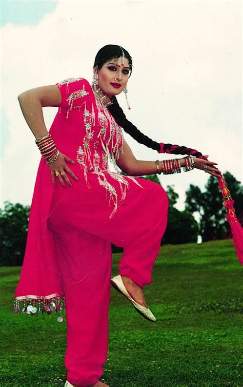 Red head, 5'9'', switch/brat, pansexual. The Best Artis Collection: Pashto Film Cinema Top and Gorgeous Actress Nazo Latest Pictures 2011