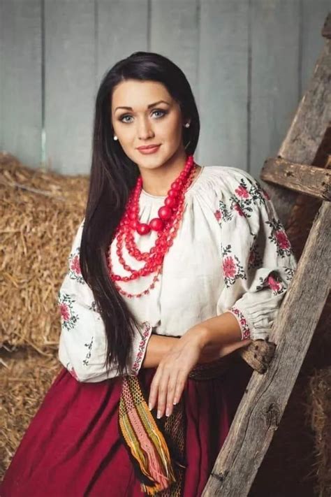 Pin By Natalie Ballard On Ukrainian Lady Ukrainian Women Fashion Lady