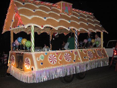 Did you scroll all this way to get facts about parade floats? Our Christmas Parade Float - the Gingerbread House. Giant ...