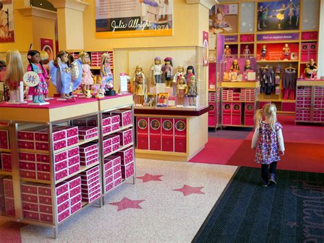 Lola In The American Girl Store
