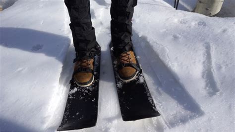 Should i ski or should i snowboard? Drift Board: Kombination aus Ski, Snowboard und Schneeschuh