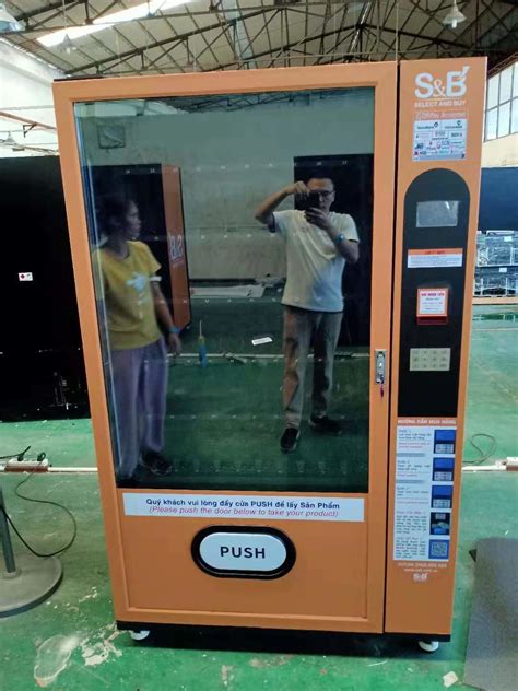 Our vending machines are made to your specifications in mind. Convenience Store Peanut Snack And Drink Vending Machines ...