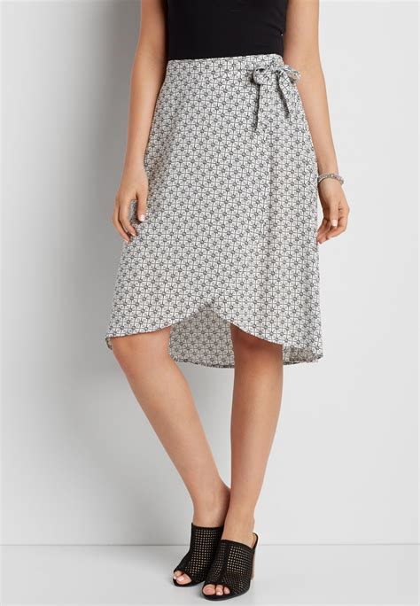 Patterned Skirt With Side Tie Skirt Pattern Classy Outfits Dressy
