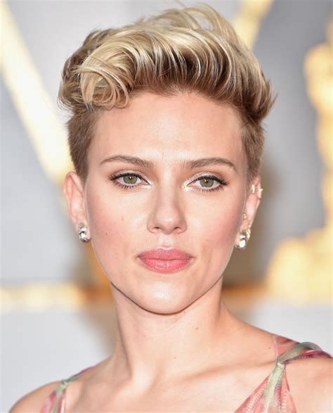 Scarlett Johansson Pixie Cut Scarlett Johansson S Hairstyles 2018