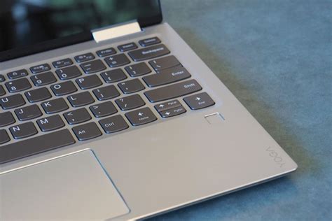 Lenovo Yoga 720 Review Understated Looks Flexible Design Digital Trends