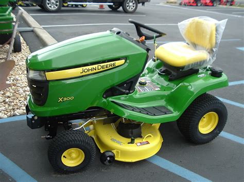 John Deere X300 Riding Mower John Deere X350 Vs X300 Lawn Tractor