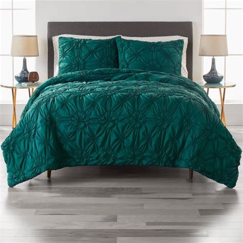 Included in this mini set are 1 comforter and 2 shams for an easy change of pace for those who want to update their bedding set, but not have too much clutter on their… Better Homes and Gardens Elastic Pintuck 3-Piece Dark ...