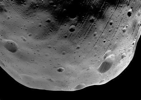 Nasa Captures Colorful Glimpses Of Mars Strange Little Moon Phobos Bgr