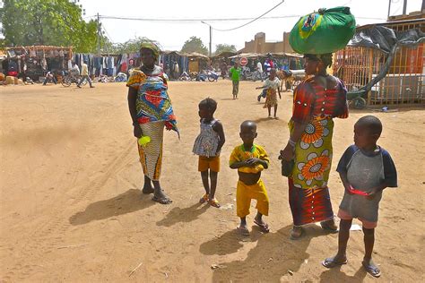 Dori Burkina Faso At The Market Rita Willaert Flickr
