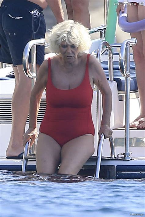Camilla Parker Bowles Bronzette et baignade à Ibiza elle a bien