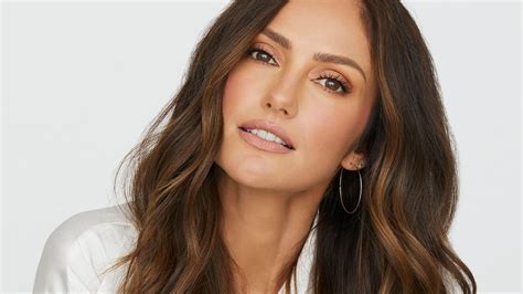 Minka Kelly Here Are 5 Scandalous Revelations The Actress Made In Her New Memoir Tell Me