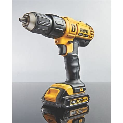 Dewalt Xr Cordless 18v 15ah Li Ion Combi Drill 2 Batteries Dcd776s2t