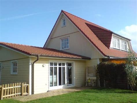 Im flur stehen schon die selbstgefertigten pantoffeln bereit, in der küche wartet der putzige hausengel auf. Tildas Haus (32983) - Ferienwohnung St. Peter-Ording