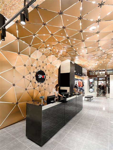 We did not find results for: The Spot: Dynamic, Modern and Distinctive Retail Space