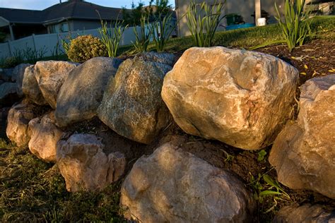 Pictures Of Rock Retaining Walls Pin By Kim Maggard On Landscaping