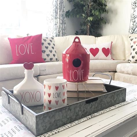 Cool 30 Romantic Valentine Decoration Ideas For Your Living Room My