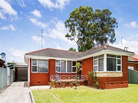 Thompson Avenue Moorebank Nsw Realestate Com Au