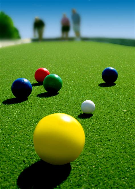 The 10 Best Bocce Ball Sets to Buy in 2022 - Sportsglory