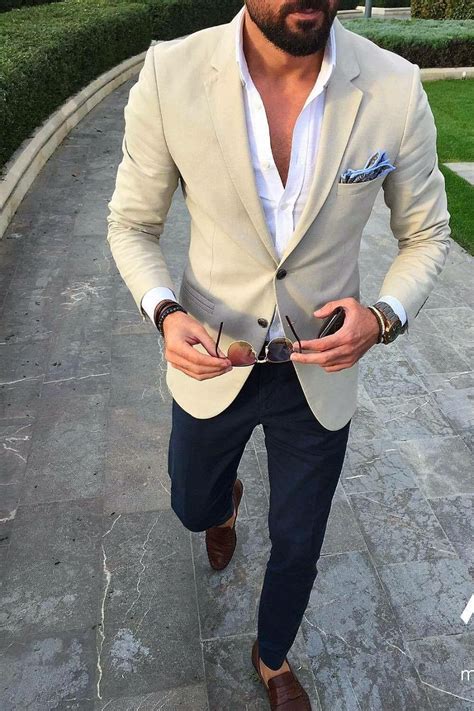 Find the best casual blazers, suiting blazers, tuxedo and dinner jackets blazers & vests and see the entire selection of blazers & vests. Pin by JAY DRIGUEZ on casual/Urban wear | Mens summer ...