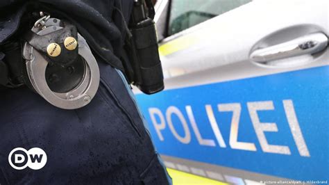 German Police Probe Far Right Would Be Vigilantes Dw 10162019