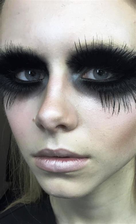25 Halloween Eye Makeup Ideas Flawssy