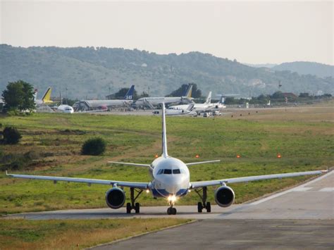 Split Airport records 70 departures and arrivals on Sunday | Croatia Week