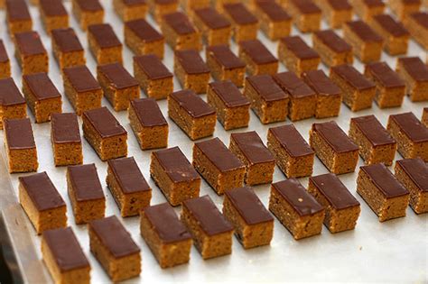 La Manufacture Alain Ducasse Bean To Bar Chocolate Shop In Paris