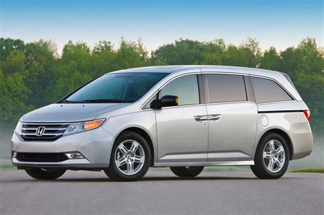 For the north american market, the honda odyssey, is a minivan manufactured and marketed by japanese automaker honda since 1994, now in its fifth generation which began in 2018. Used 2013 Honda Odyssey for sale - Pricing & Features ...