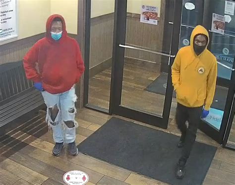Police Searching For Pizza Hut Robbery Suspects Wowo Newstalk 923 Fm 1190 Am 1075 Fm And 97