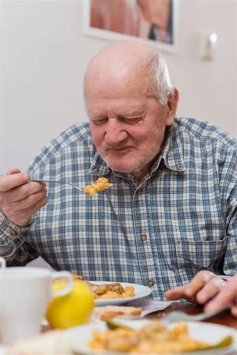 Old Man Eating Food Foodsqa