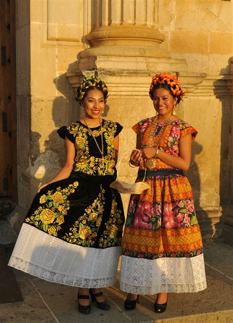 Mexican Women Dress She Likes Fashion