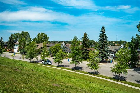 Strathcona Park Ab Guide Find Homes In Calgary