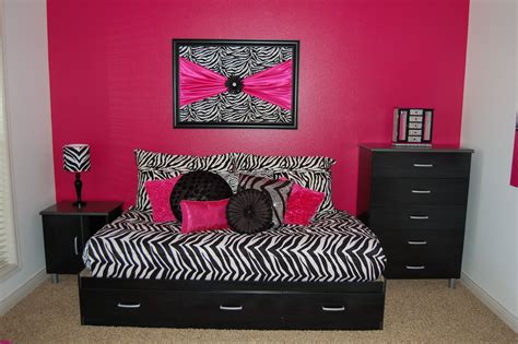 Sweet peaches bedding says it is a children's bedding site but they offer lots of teen bedroom decor ideas and funky comforters like zebra print look how these lime green walls set off the hot pink and the zebra print teen bedding from jc penny. Girls Zebra room with hot pink. Some purchased items and ...